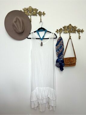 Light airy cotton blend dress or cover up M ptp 20” l 47”